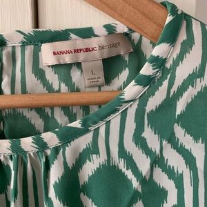 Banana Republic Heritage green ikat blouse